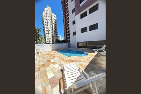 Apartamento à venda com 92m², 3 quartos e 2 vagas Apartamento à venda com 92m², 3 quartos e 2 vagasÁrea comum - Piscina