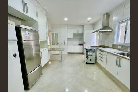 Casa à venda com 520m², 4 quartos e 6 vagas