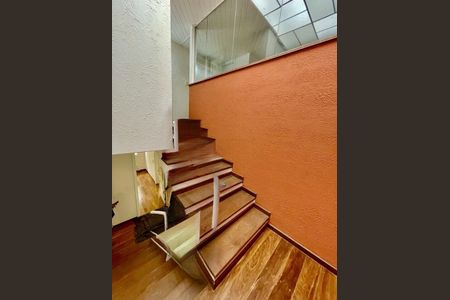 Casa à venda com 520m², 4 quartos e 6 vagas