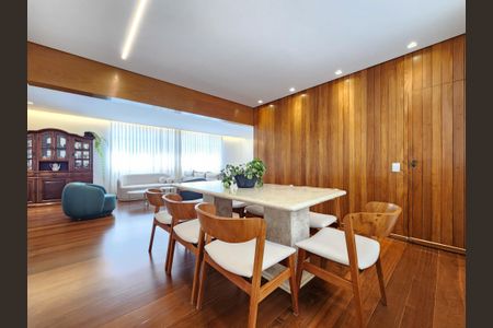 Apartamento à venda com 196m², 4 quartos e 2 vagas Apartamento à venda com 196m², 4 quartos e 2 vagasSala