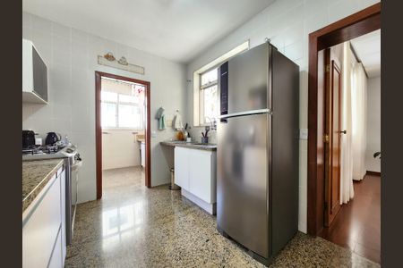 Apartamento à venda com 196m², 4 quartos e 2 vagas Apartamento à venda com 196m², 4 quartos e 2 vagasCozinha