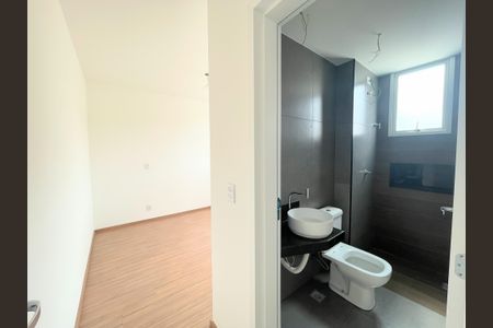 Suíte de apartamento à venda com 2 quartos, 83m² em Santa Rosa, Belo Horizonte
