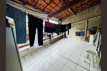 Casa à venda com 82m², 2 quartos e 1 vagaTerraço