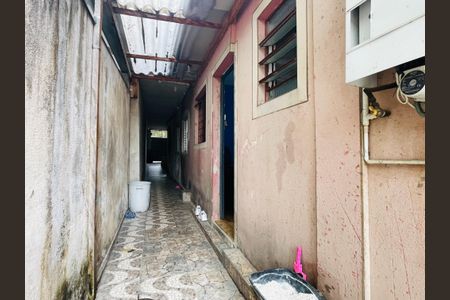 Casa à venda com 82m², 2 quartos e 1 vagaCorredor 