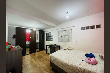 Casa à venda com 82m², 2 quartos e 1 vagaQuarto 2