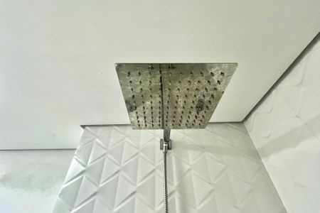 Apartamento à venda com 63m², 2 quartos e 1 vaga Apartamento à venda com 63m², 2 quartos e 1 vagaBanheiro da Suíte