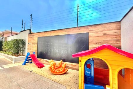 Apartamento à venda com 63m², 2 quartos e 1 vaga Apartamento à venda com 63m², 2 quartos e 1 vagaÁrea comum - Playground