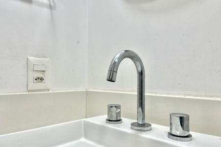 Apartamento à venda com 63m², 2 quartos e 1 vaga Apartamento à venda com 63m², 2 quartos e 1 vagaBanheiro da Suíte
