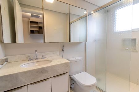 Apartamento à venda com 189m², 3 quartos e 3 vagasBanheiro da Suíte 2