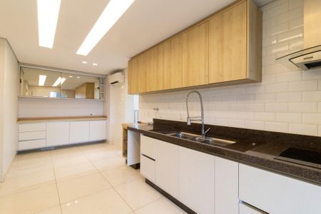 Apartamento à venda com 189m², 3 quartos e 3 vagasCozinha