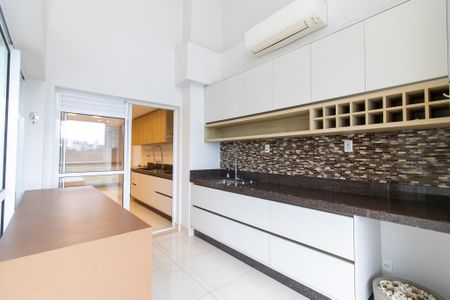 Apartamento à venda com 189m², 3 quartos e 3 vagasVaranda da Sala