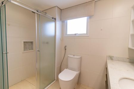 Apartamento à venda com 189m², 3 quartos e 3 vagasBanheiro da Suíte 1