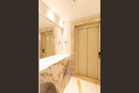 Apartamento à venda com 189m², 3 quartos e 3 vagasHall