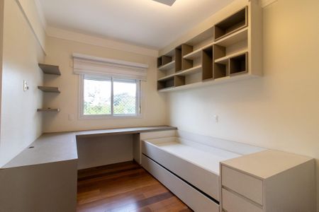 Apartamento à venda com 189m², 3 quartos e 3 vagasSuíte 2