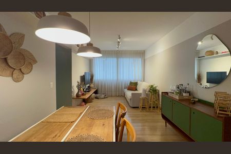 Apartamento à venda com 80m², 2 quartos e 1 vaga Apartamento à venda com 80m², 2 quartos e 1 vagaSala de Jantar