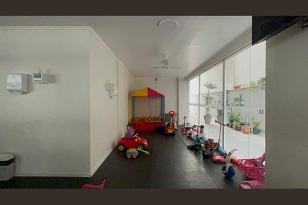 Apartamento à venda com 80m², 2 quartos e 1 vaga Apartamento à venda com 80m², 2 quartos e 1 vagaBrinquedoteca