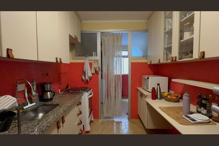 Apartamento à venda com 80m², 2 quartos e 1 vaga Apartamento à venda com 80m², 2 quartos e 1 vagaCozinha