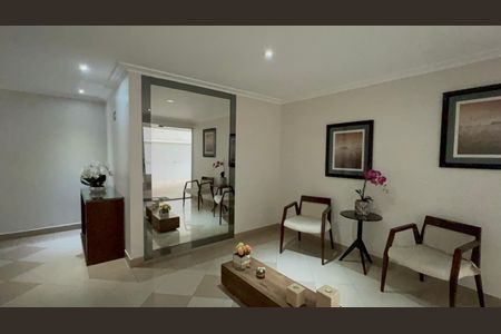 Apartamento à venda com 80m², 2 quartos e 1 vaga Apartamento à venda com 80m², 2 quartos e 1 vagaHall de entrada