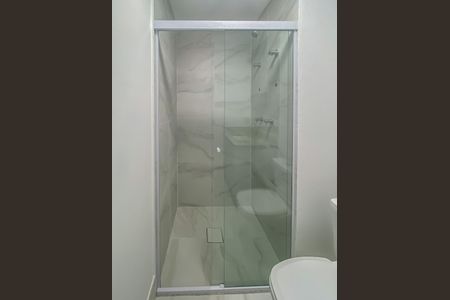 Apartamento à venda com 93m², 2 quartos e 1 vaga Apartamento à venda com 93m², 2 quartos e 1 vagaBanheiro da Suíte