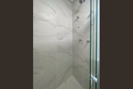 Apartamento à venda com 93m², 2 quartos e 1 vaga Apartamento à venda com 93m², 2 quartos e 1 vagaBanheiro Social