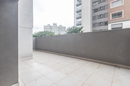 Apartamento à venda com 93m², 2 quartos e 1 vaga Apartamento à venda com 93m², 2 quartos e 1 vagaQuintal