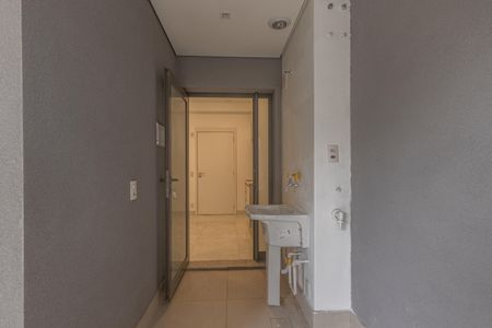 Apartamento à venda com 93m², 2 quartos e 1 vaga Apartamento à venda com 93m², 2 quartos e 1 vagaÁrea de Serviço