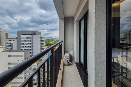 Apartamento para alugar com 32m², 1 quarto e 1 vaga Apartamento para alugar com 32m², 1 quarto e 1 vagaVaranda Studio