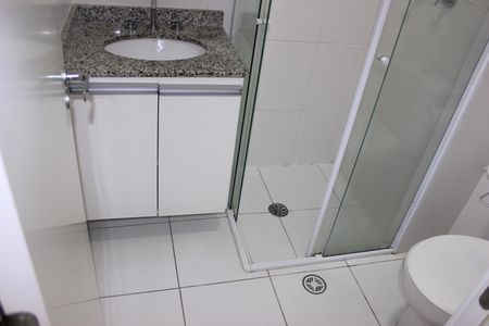 Apartamento para alugar com 70m², 2 quartos e 1 vagaBanheiro social 
