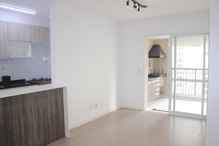Apartamento para alugar com 70m², 2 quartos e 1 vagaSala 