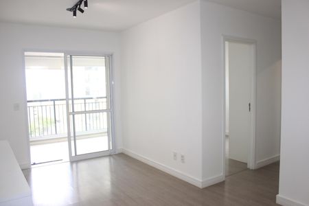 Apartamento para alugar com 70m², 2 quartos e 1 vagaSala 