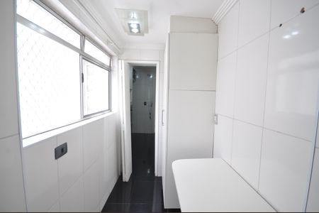 Apartamento à venda com 65m², 2 quartos e 1 vagaÁrea de Serviço