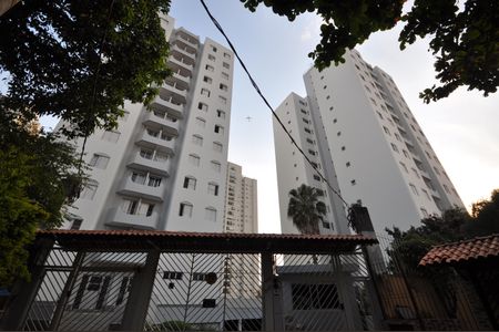 Apartamento à venda com 65m², 2 quartos e 1 vagaFachada