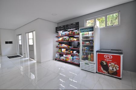 Apartamento à venda com 65m², 2 quartos e 1 vagaMini Market