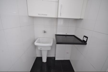 Apartamento à venda com 65m², 2 quartos e 1 vagaÁrea de Serviço