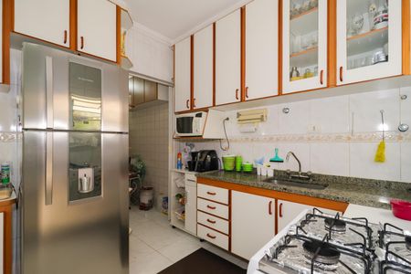 Casa à venda com 125m², 3 quartos e 2 vagas Casa à venda com 125m², 3 quartos e 2 vagasCozinha