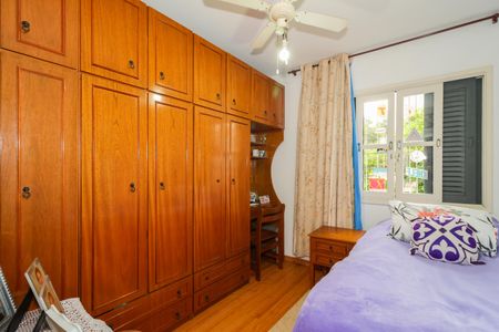 Casa à venda com 125m², 3 quartos e 2 vagas Casa à venda com 125m², 3 quartos e 2 vagasQuarto 2