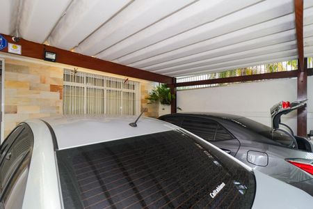Casa à venda com 125m², 3 quartos e 2 vagas Casa à venda com 125m², 3 quartos e 2 vagasGaragem