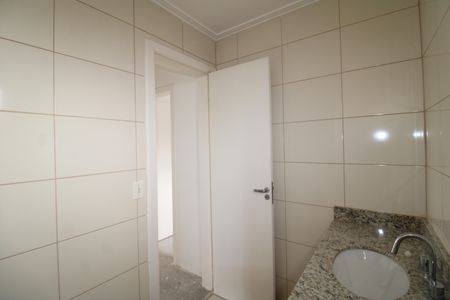 Apartamento à venda com 58m², 3 quartos e sem vagaBanheiro Social