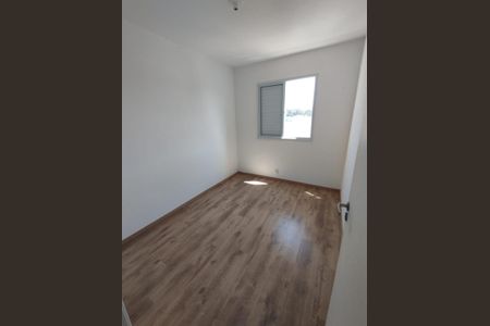 Quarto 2 de apartamento para alugar com 2 quartos, 47m² em Jardim Pioneira, Cotia