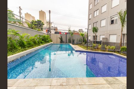 Apartamento à venda com 30m², 1 quarto e sem vagaÁrea comum - Piscina
