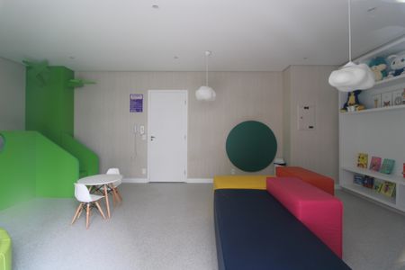 Apartamento para alugar com 34m², 2 quartos e 1 vagaÁrea comum