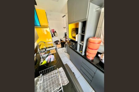 Apartamento à venda com 48m², 2 quartos e 1 vagaCozinha