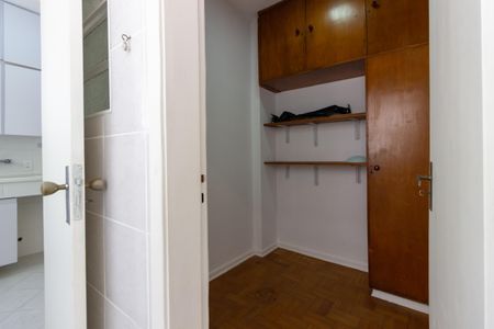 Apartamento para alugar com 142m², 3 quartos e 2 vagas Apartamento para alugar com 142m², 3 quartos e 2 vagasÁrea de Serviço