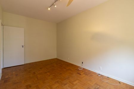 Apartamento para alugar com 142m², 3 quartos e 2 vagas Apartamento para alugar com 142m², 3 quartos e 2 vagasQuarto 2