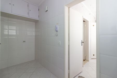 Apartamento para alugar com 142m², 3 quartos e 2 vagas Apartamento para alugar com 142m², 3 quartos e 2 vagasCozinha