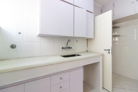 Apartamento para alugar com 142m², 3 quartos e 2 vagas Apartamento para alugar com 142m², 3 quartos e 2 vagasCozinha