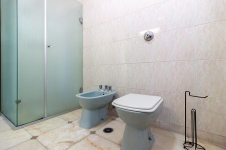 Apartamento para alugar com 142m², 3 quartos e 2 vagas Apartamento para alugar com 142m², 3 quartos e 2 vagasBanheiro da Suíte