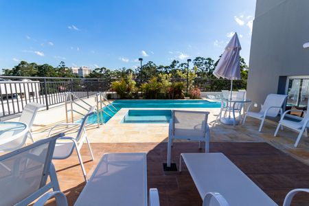 Apartamento à venda com 48m², 2 quartos e sem vagaÁrea comum - Piscina