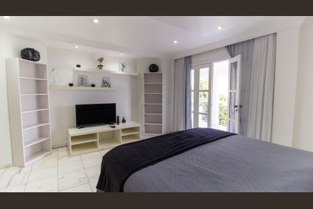Casa de condomínio à venda com 440m², 5 quartos e 3 vagas Casa de condomínio à venda com 440m², 5 quartos e 3 vagasSuíte 1