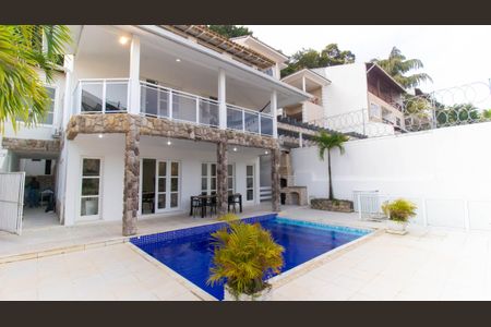 Casa de condomínio à venda com 440m², 5 quartos e 3 vagas